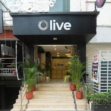 Olive Rest House Road By Embassy Group Hotel Bangalore Exterior foto